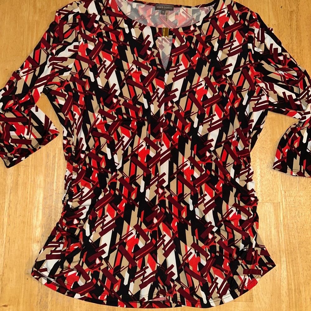 Vince Camino woman’s XL top blouse shirt red pattern key hole